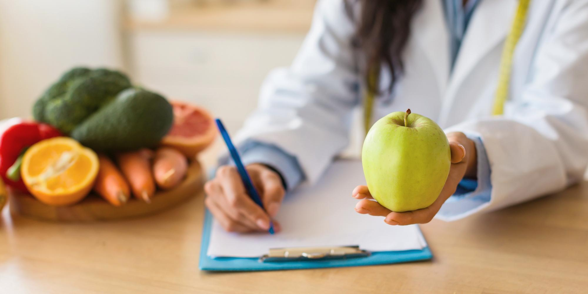 How Nutritionists Can Help You Stay Healthy